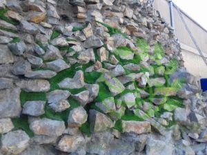 ساخت ابشار طبیعی با صخره مصنوعی