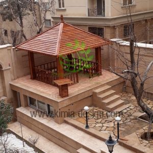 آلاچیق در حیاط