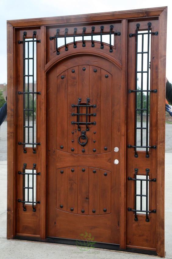 درب تمام چوب سنتی