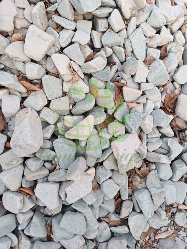 دیوار قلوه سنگ رودخانه ای